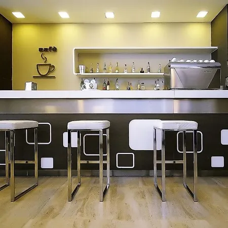 Rolling Hotel Casoria